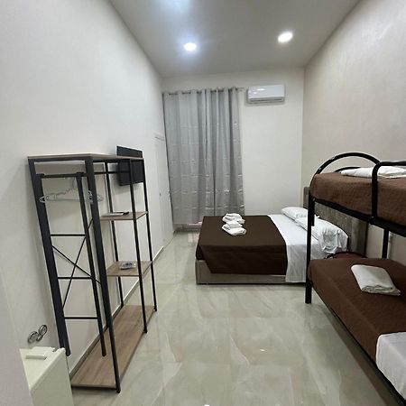 Luxury Rooms Carbonara 95 Νάπολη Εξωτερικό φωτογραφία