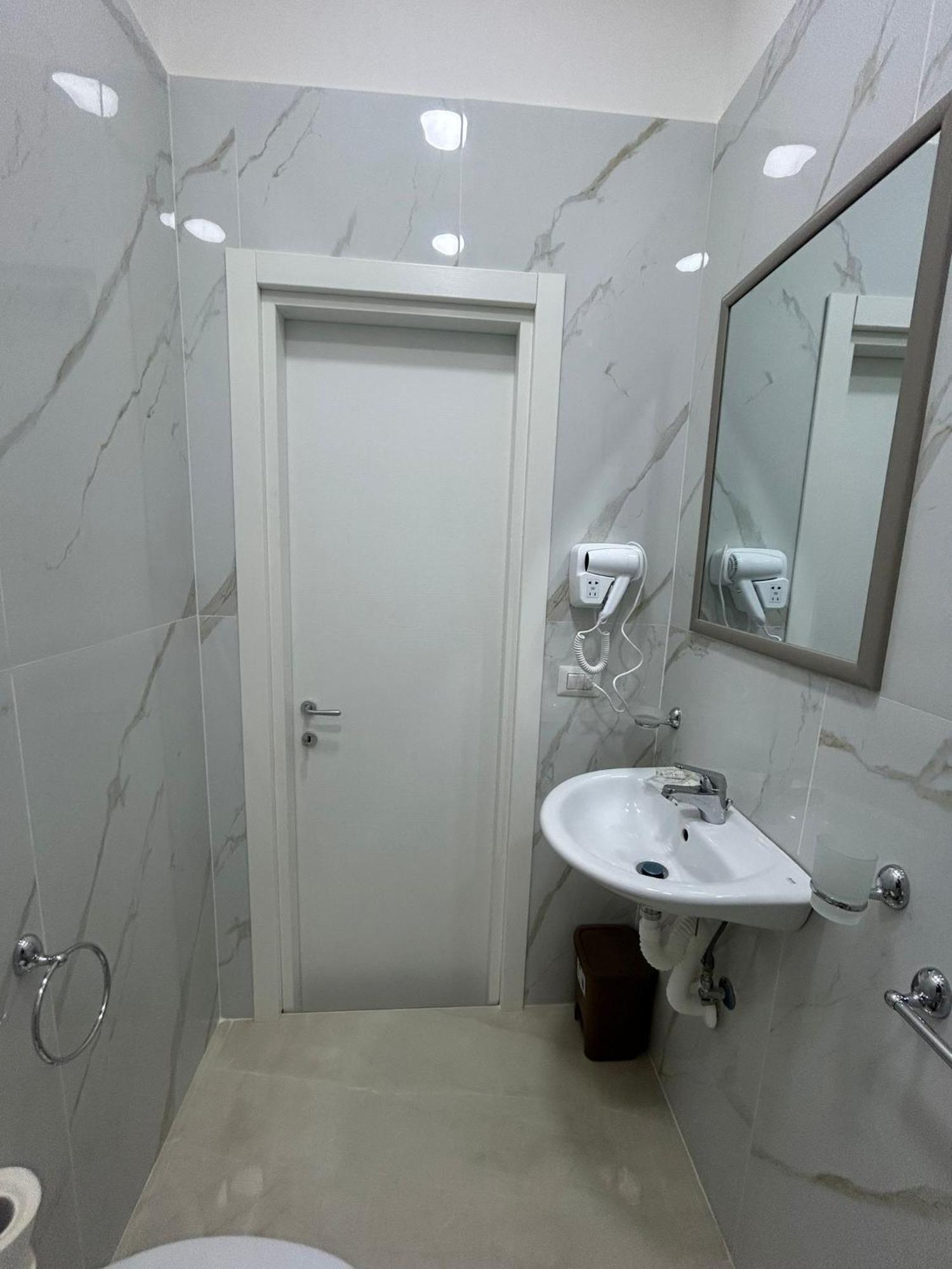 Luxury Rooms Carbonara 95 Νάπολη Εξωτερικό φωτογραφία